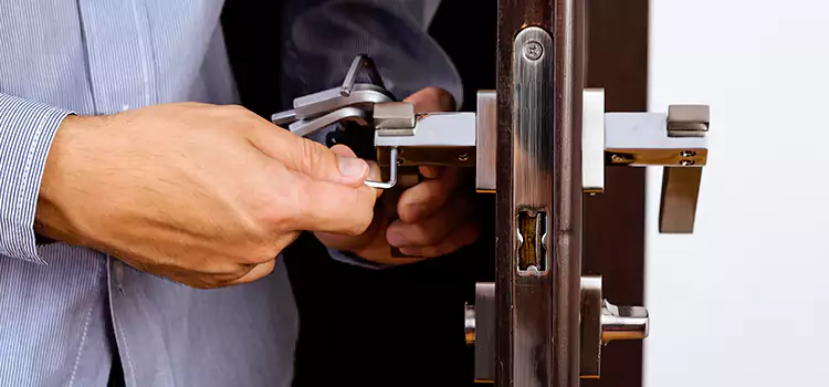 Commercial Door Lock Repair Willoughby