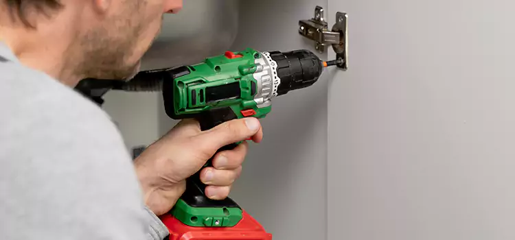 Commercial Door Hinge Repair Willoughby